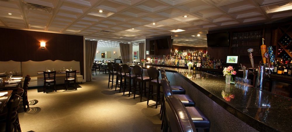 Ramada By Wyndham Rock Hill At Sullivan Center Eksteriør billede