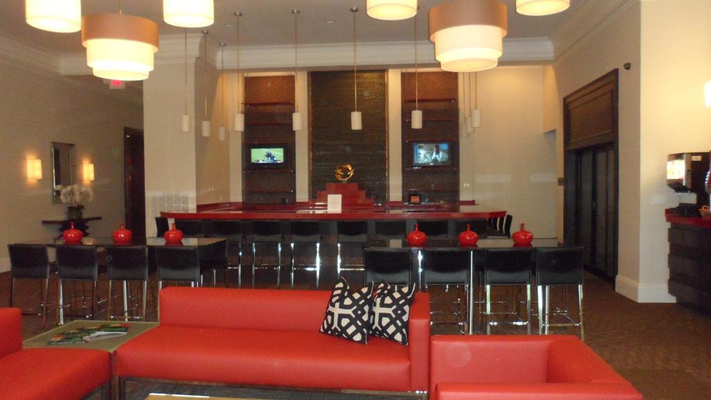 Ramada By Wyndham Rock Hill At Sullivan Center Eksteriør billede